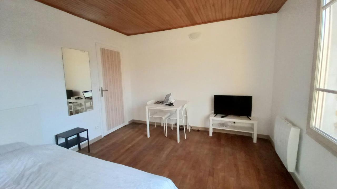 Super Appartement Au Centre Ville De Rosny Sous Bois Rosny-sous-Bois Exterior foto
